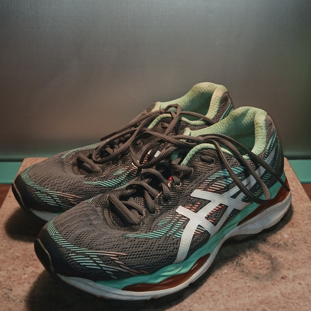 Women's Size 10 ASICS Gray Blue Shoes